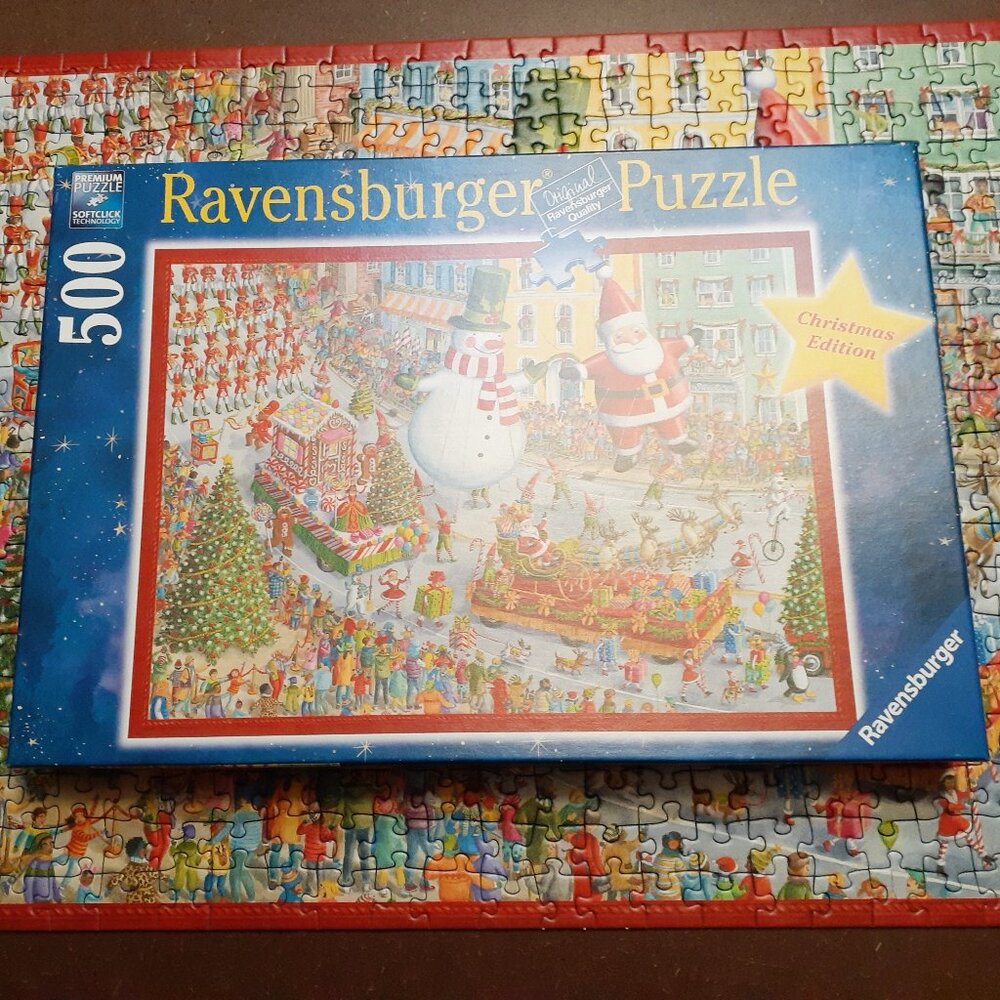 Ravensburger Jigsaw Puzzle Here Comes Christmas 500 Pieces Parade Complete